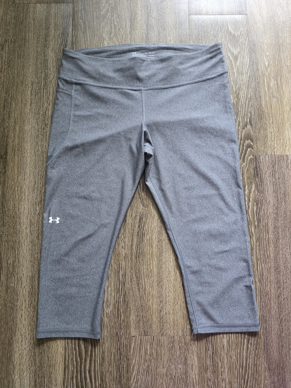 Under Armour Gray Capri Leggings